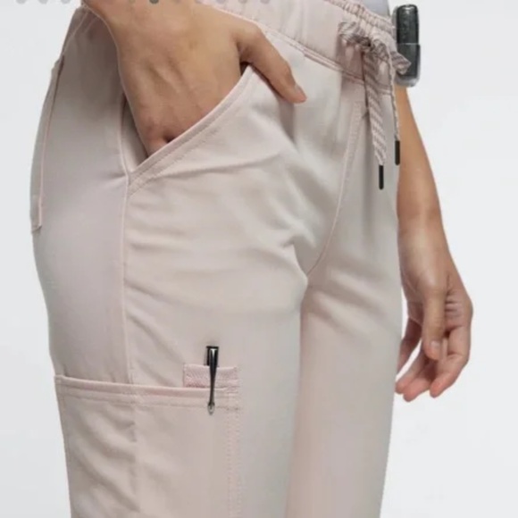 Jaanuu 5-Pocket Jogger Scrub Pants — Blushing Pink 🌸 Sz Small - Picture 5 of 10